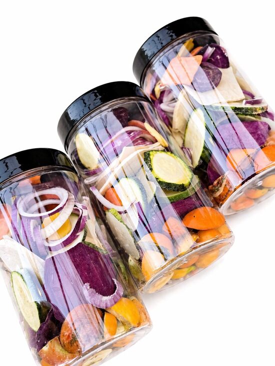 Dārzeņu krispu mikss dāvanu tarā ar skrūvējamu vāku, 750ml