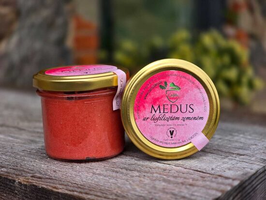 Medus ar zemenēm